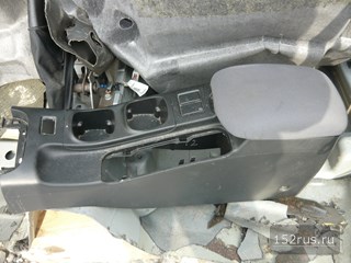 Подлокотник Для Nissan Primera P12