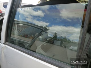 Стекло Боковое Для Volkswagen (VW) Golf IV (4)