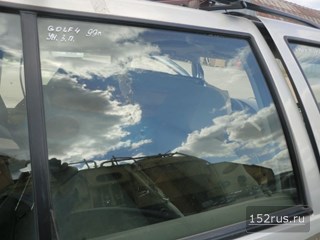 Стекло Боковое Для Volkswagen (VW) Golf IV (4)