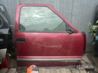 Дверь Передняя Правая Для Chevrolet Blazer