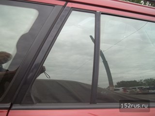 Стекло Боковое Для Mazda 626